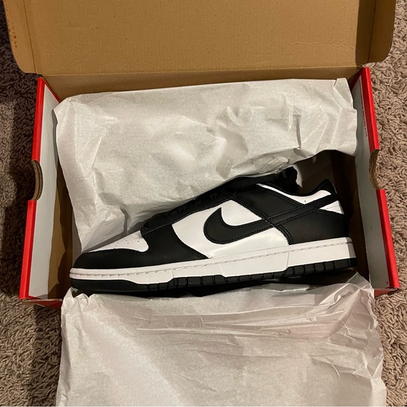 NIB Nike Dunk Low Retro "Black / White - Panda" - Picture 11 of 12